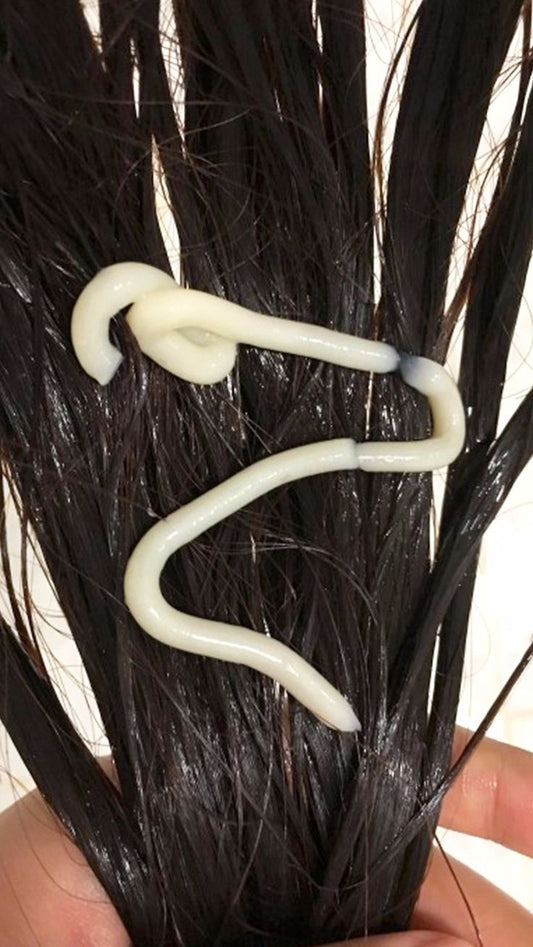 How Can I Reduce Frizz in Wavy Hair?